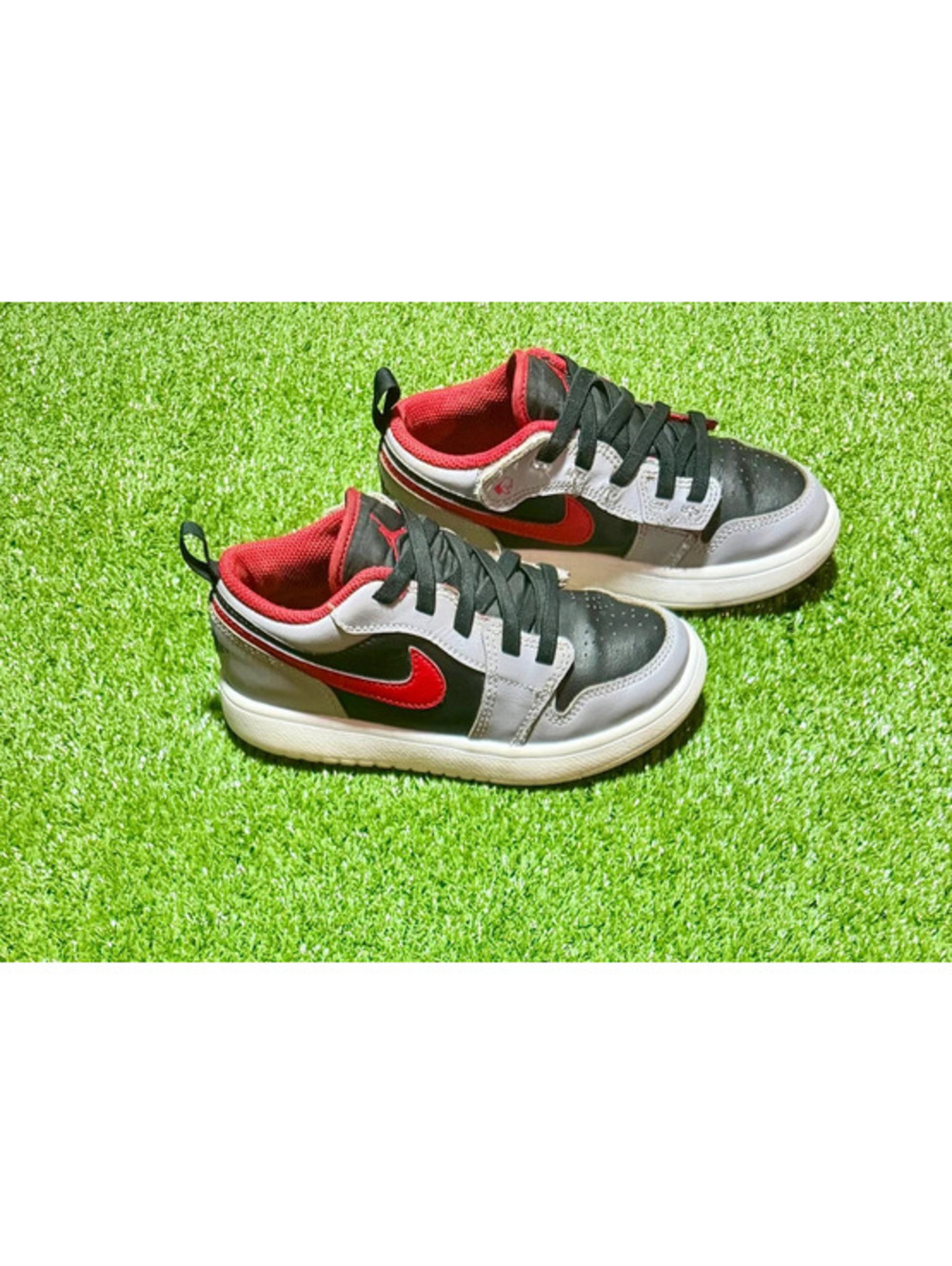 Air Jordan 1 Low Black Gray Red – Size 1.5Y